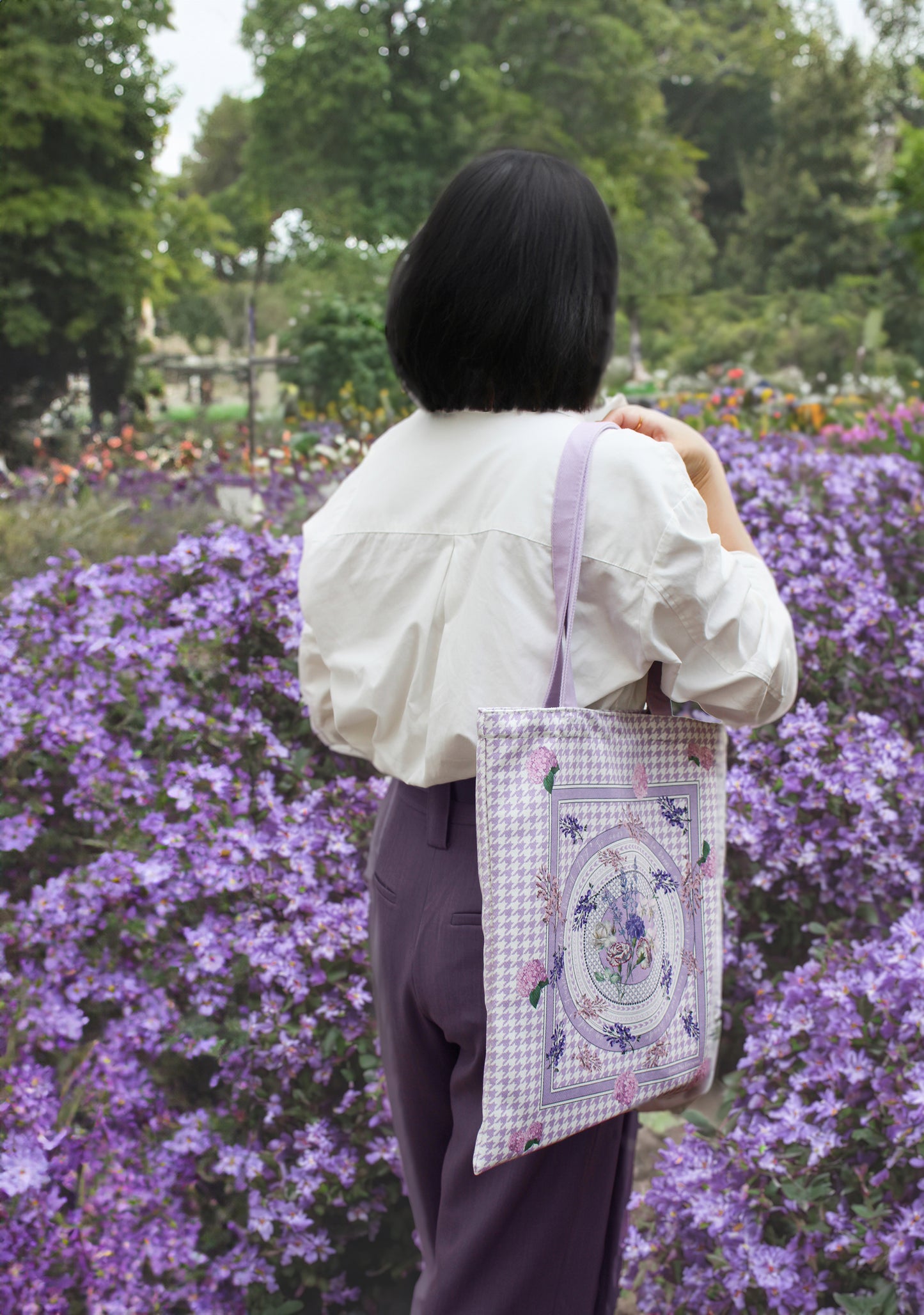 "Secret Violet Garden" Tote Bag