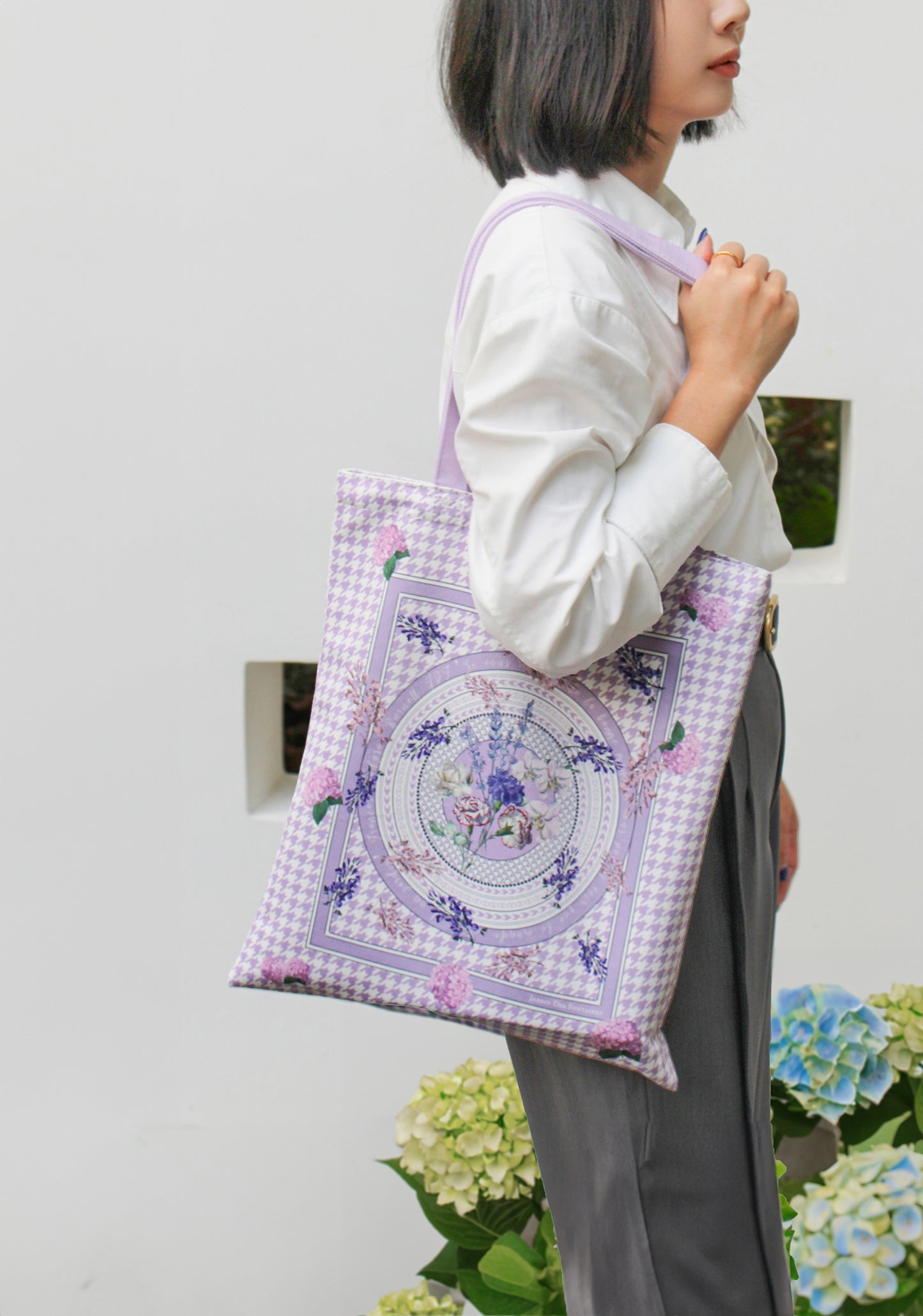 "Secret Violet Garden" Tote Bag