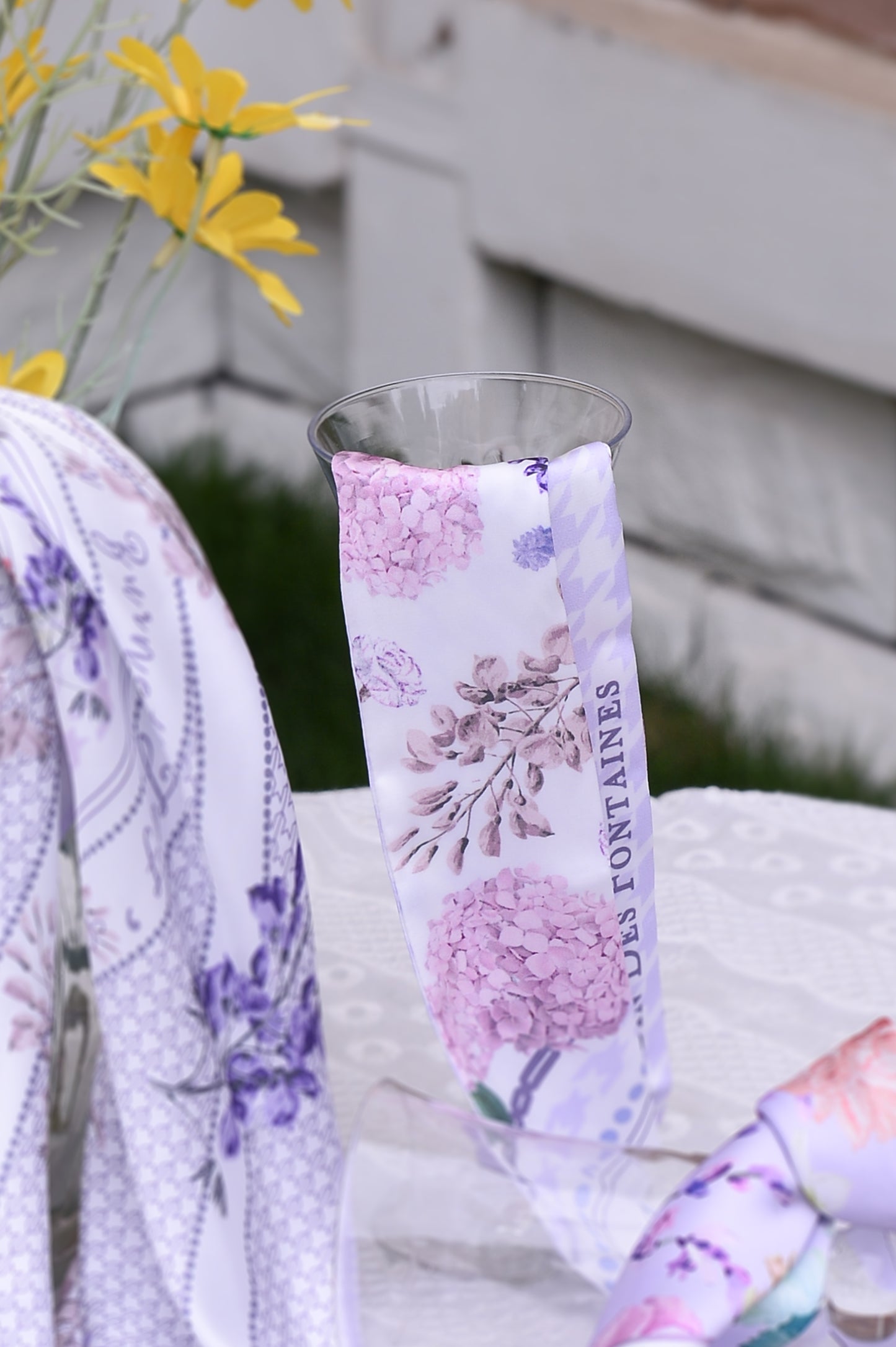 "Secret Violet Garden" Houndstooth Twilly Silky Scarf (105cm)