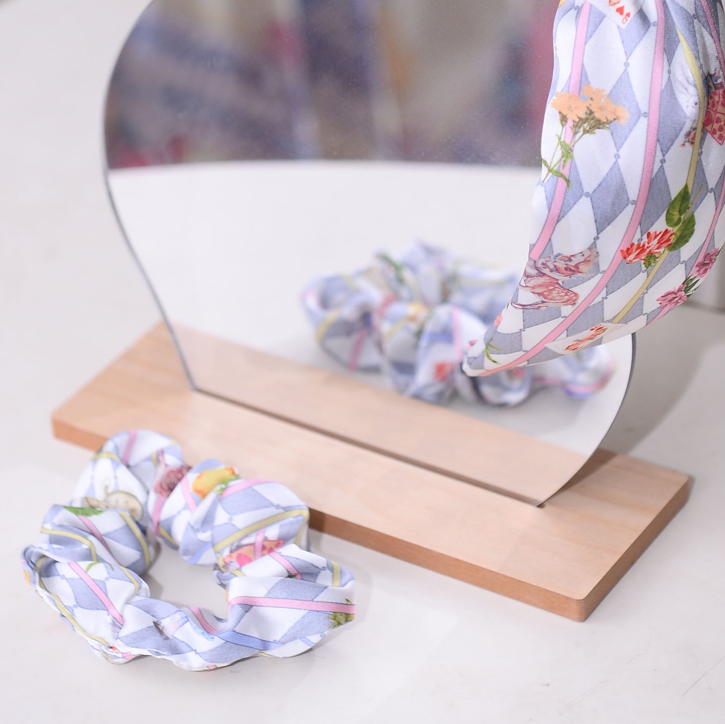 "Wonderful Adventure Dream" Silky Scrunchie