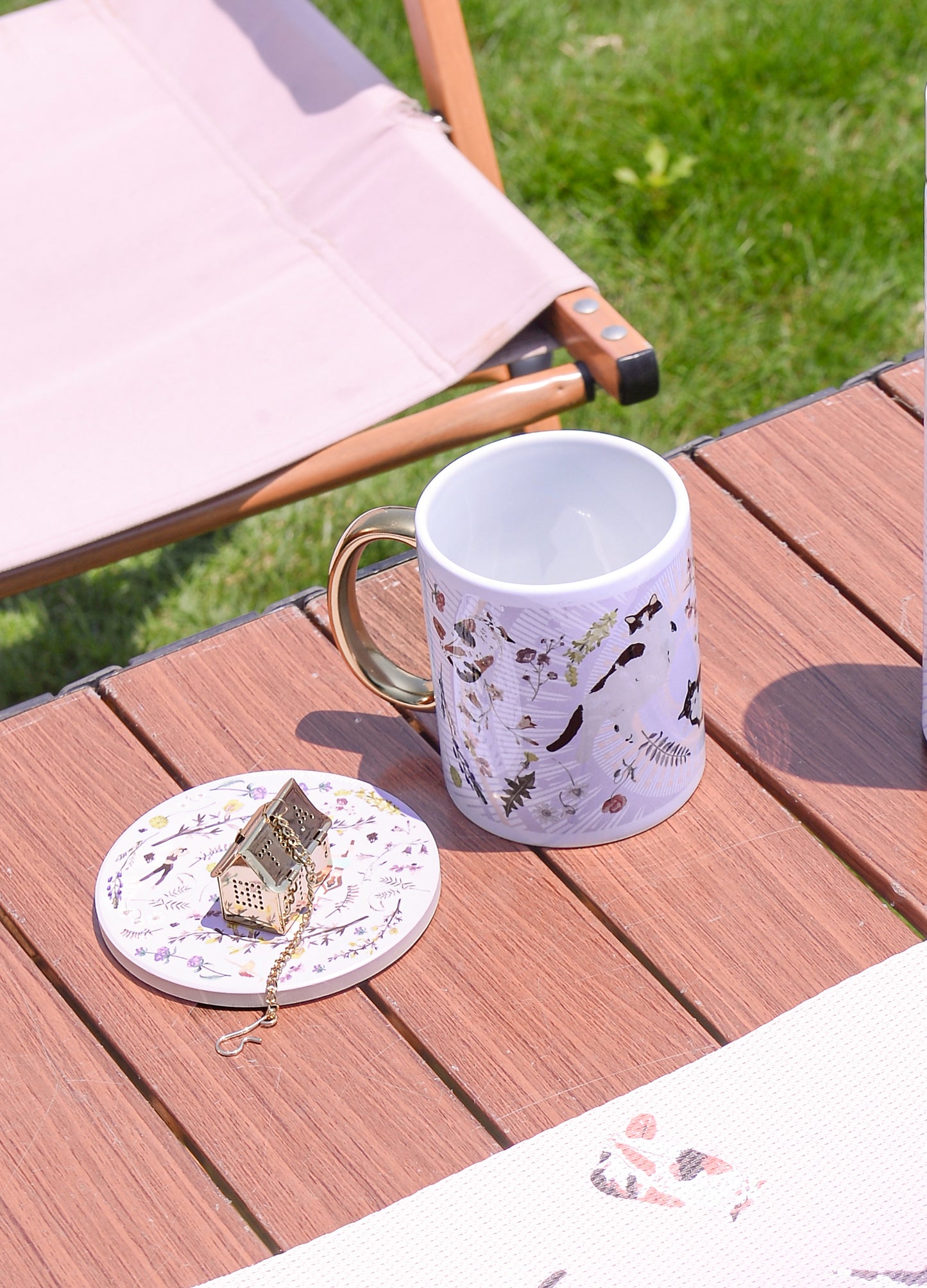 "Yogis Cat and Flower" Mug, Tea Infuser and Coaster Set