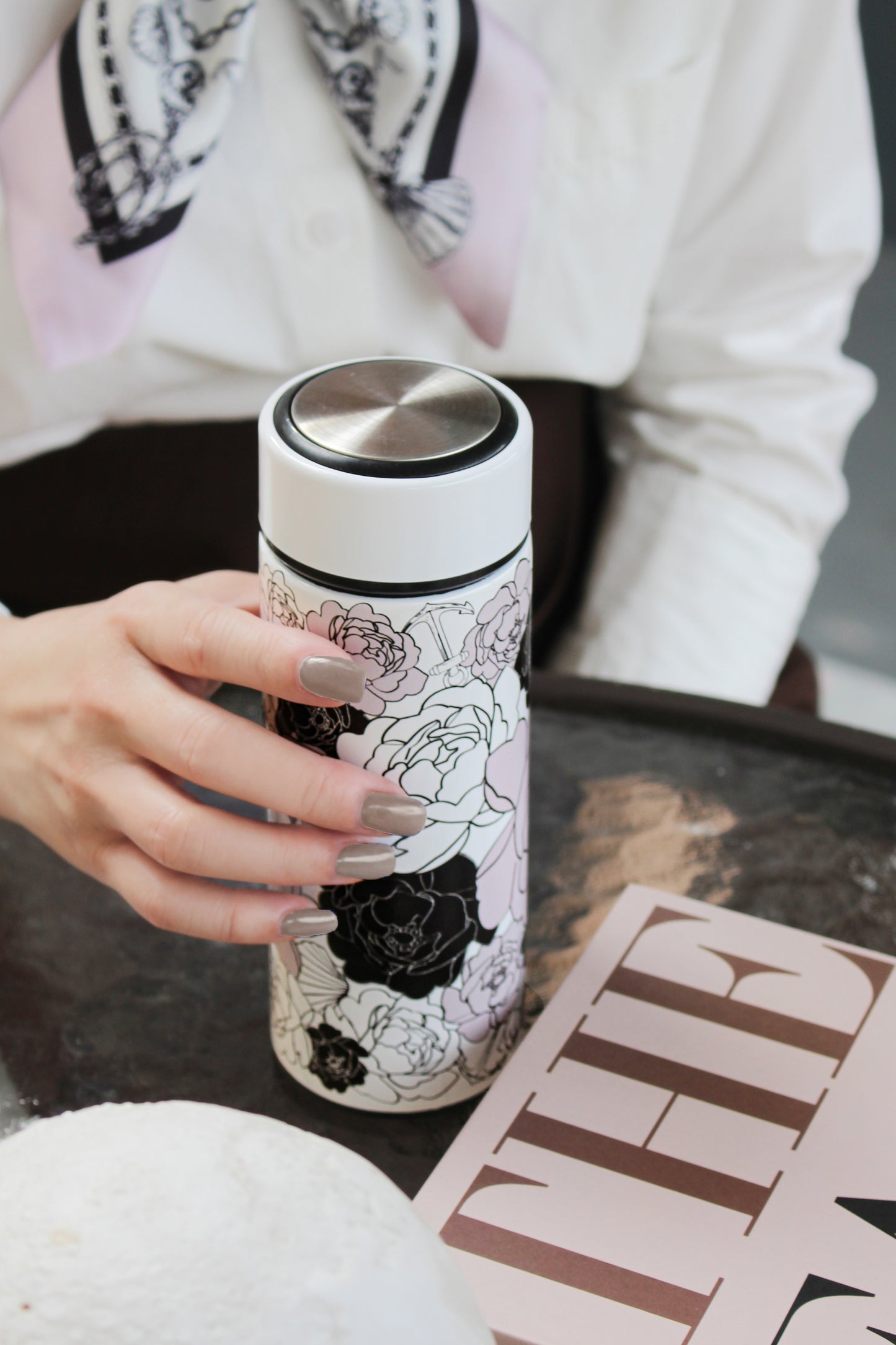 "Classy and Fabulous" Peony Vacuum Bottle (360ml)