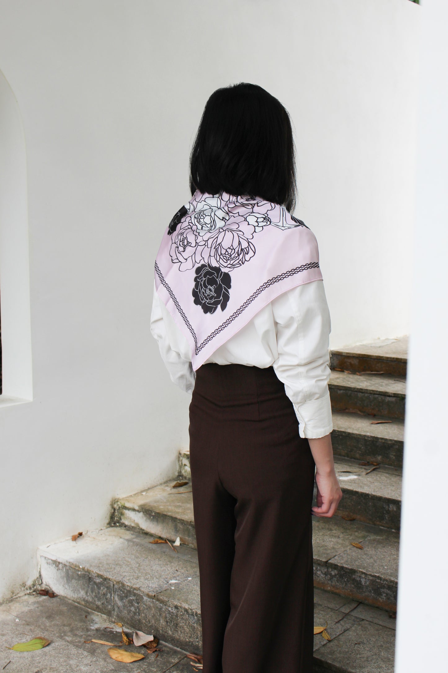 "Classy and Fabulous" Peony Silky Scarf (90cm)