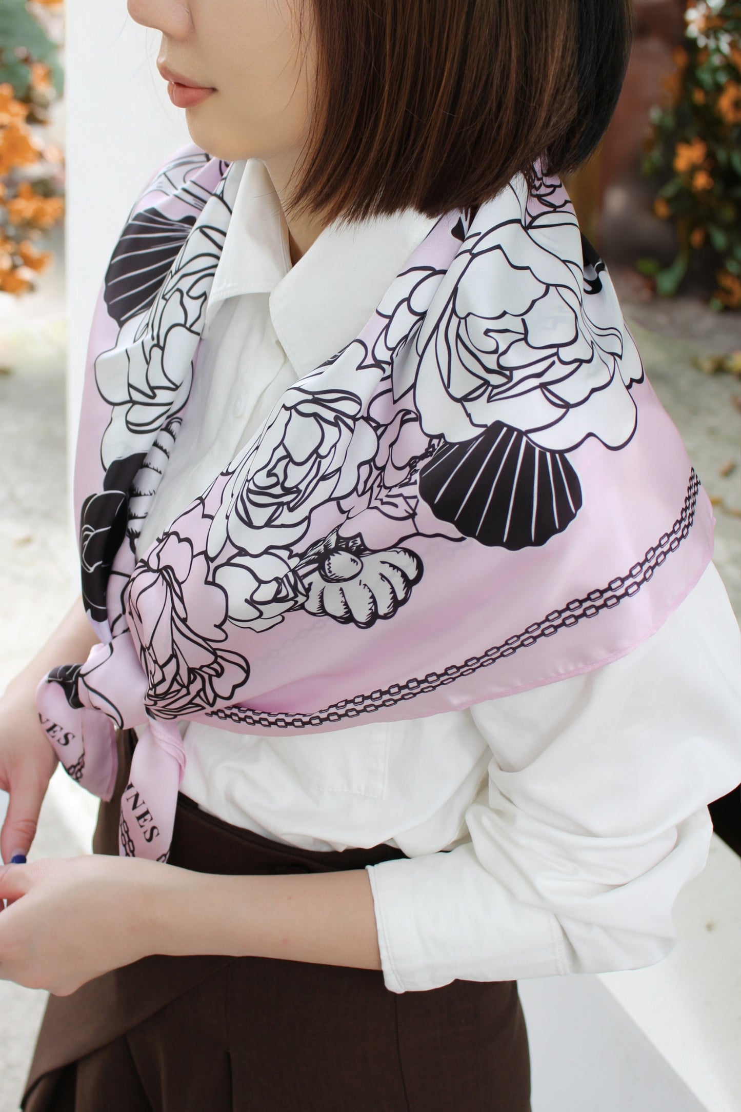 "Classy and Fabulous" Peony Silky Scarf (90cm)