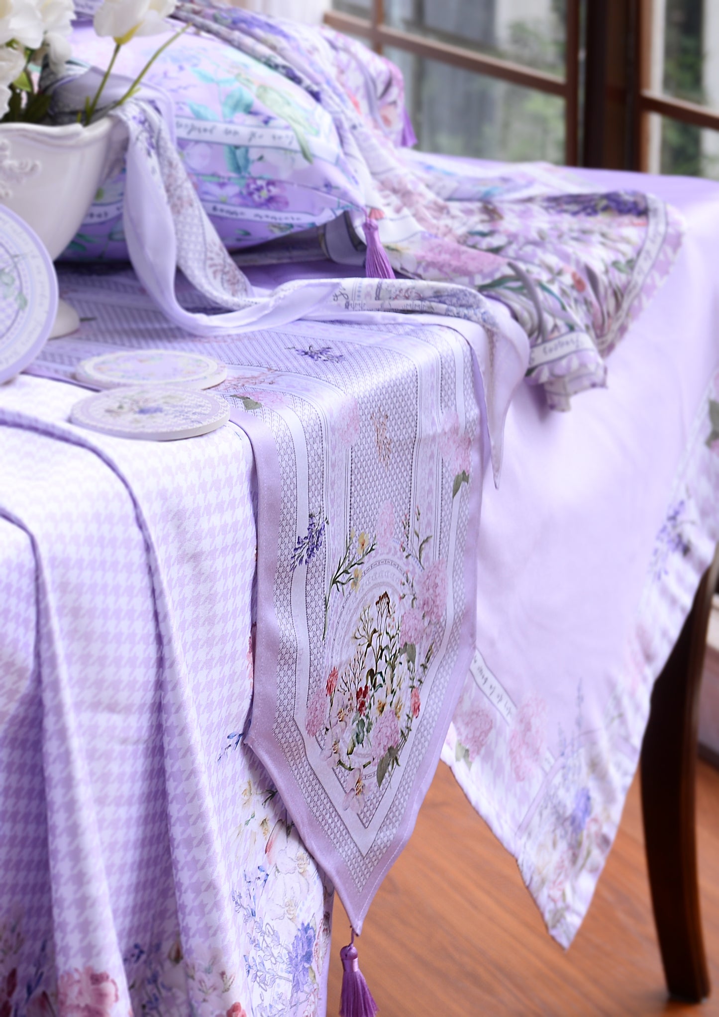 "Secret Violet Garden" Waterproof Table Runner