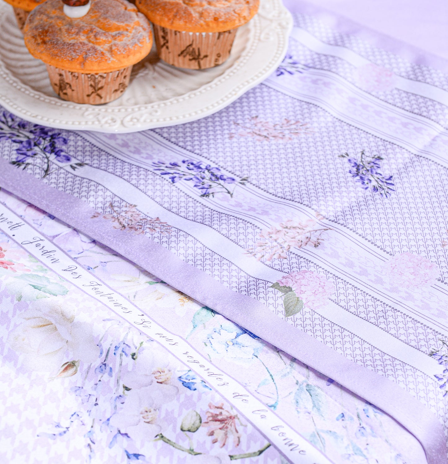 "Secret Violet Garden" Waterproof Table Runner