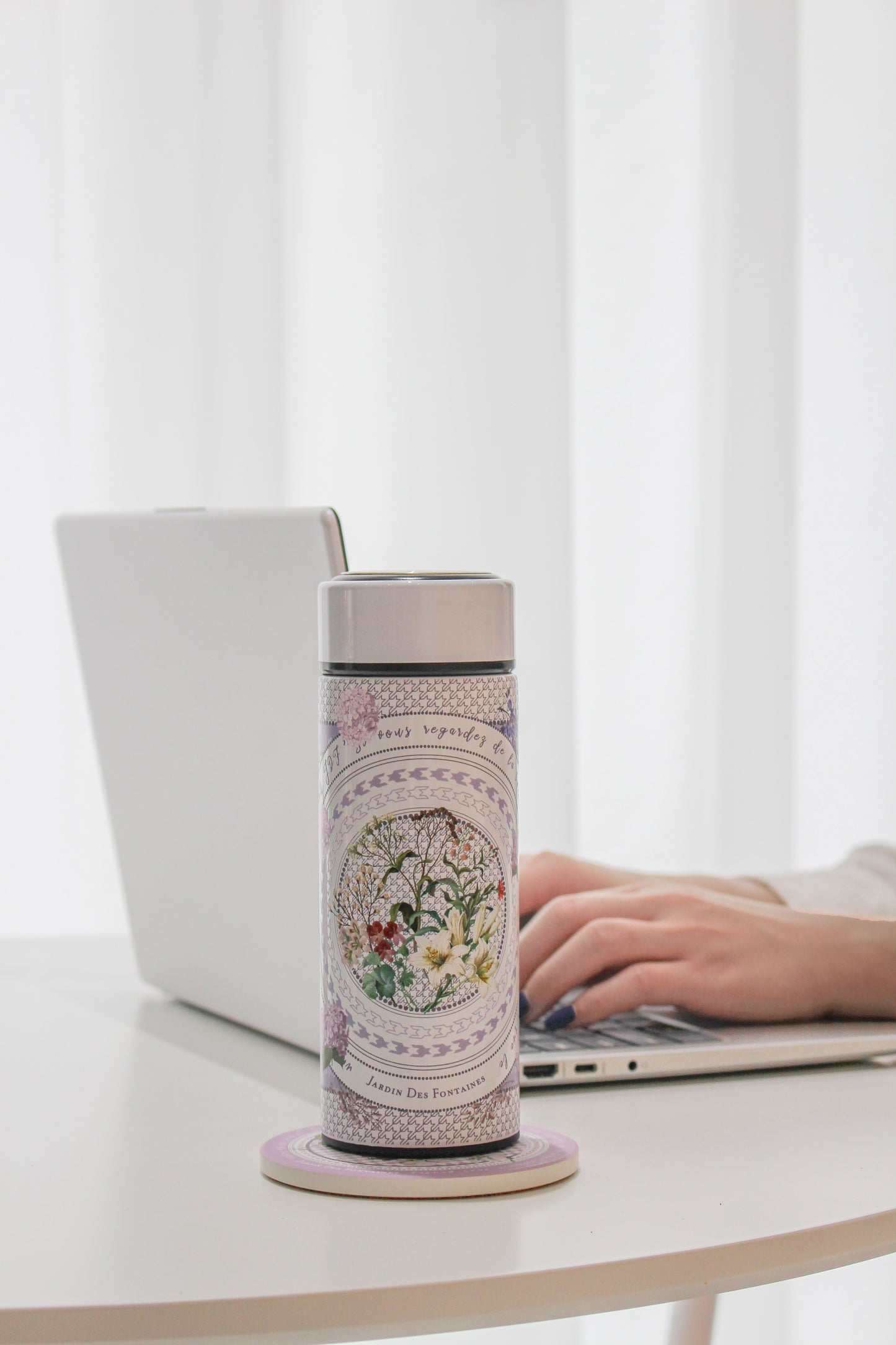 "Secret Violet Garden" Hydrangea Vacuum Bottle (360ml)
