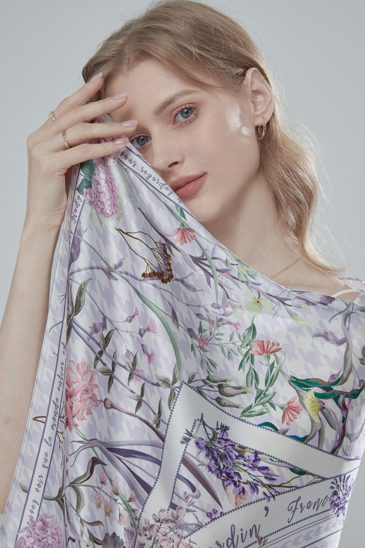 "Secret Violet Garden" 90cm Silky Scarf