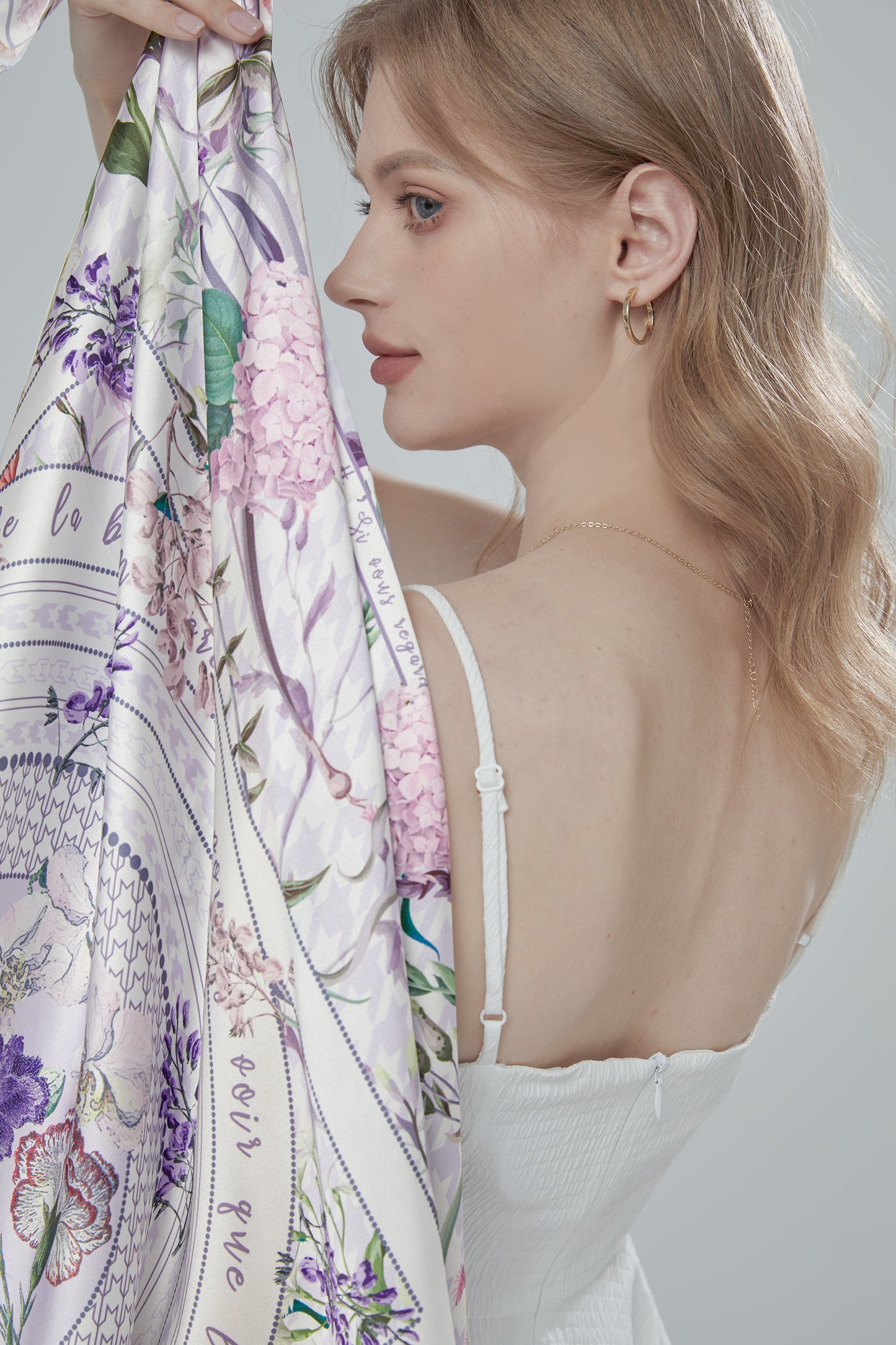 "Secret Violet Garden" 90cm Silky Scarf