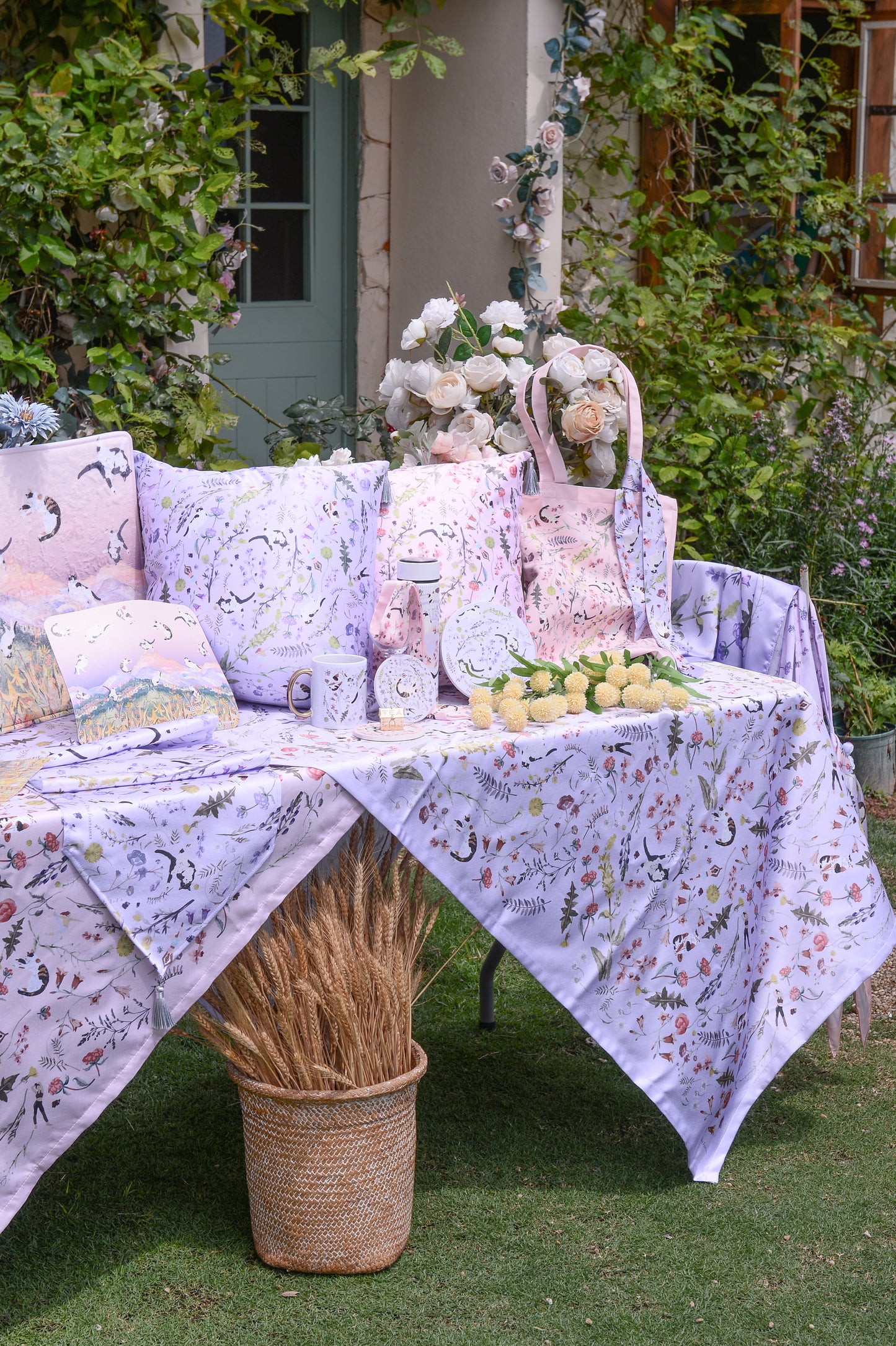 "Yogis Cat and Flower" Purple Field Waterproof Tablecloth