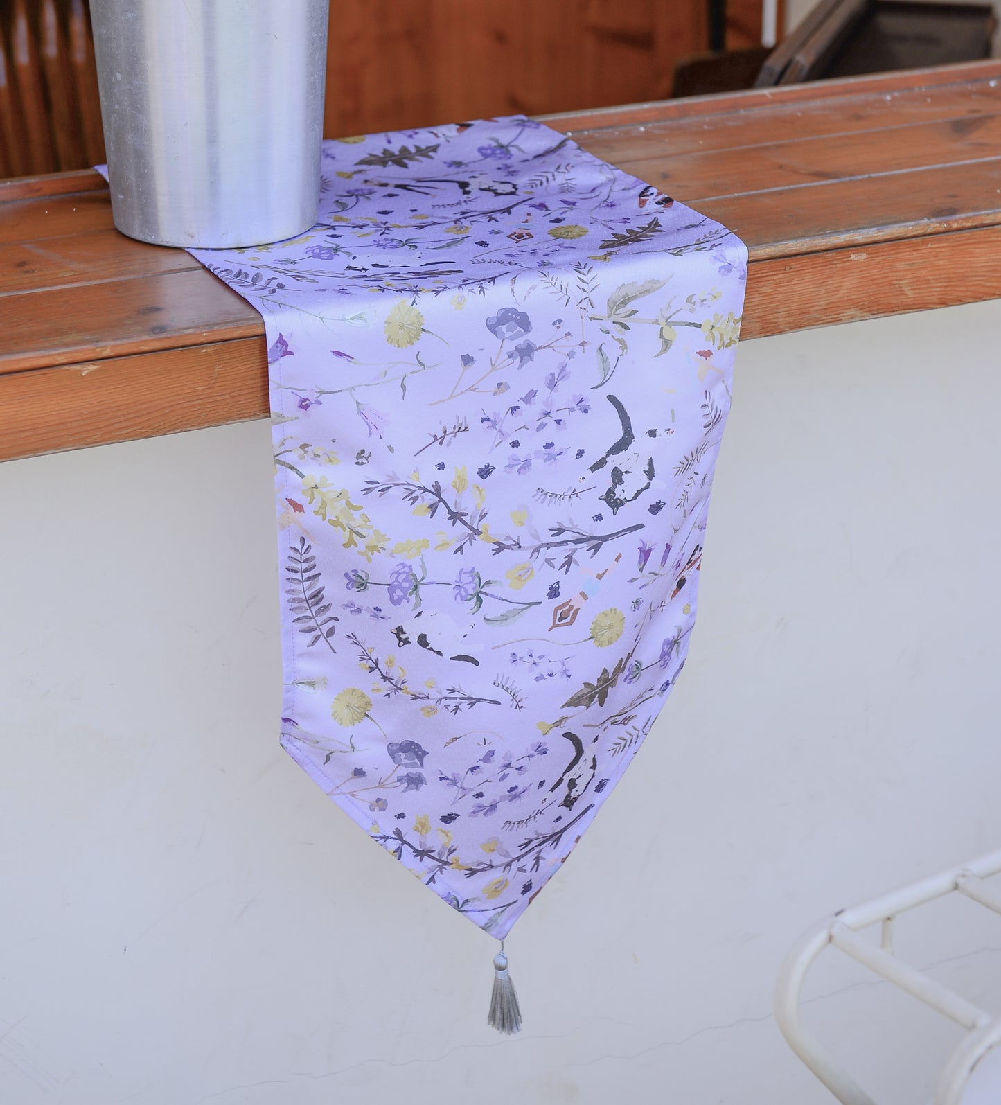 "Yogis Cat and Flower" Waterproof Table Runner