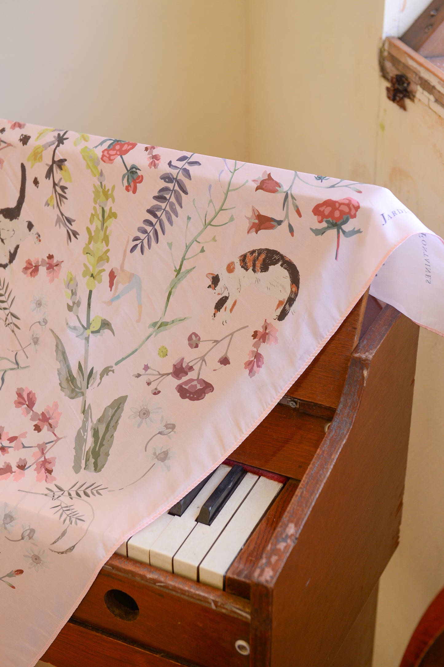 "Yogis Cat and Flower" Purple Field Silky Scarf (90cm)